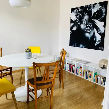 Rosaluz Apartment